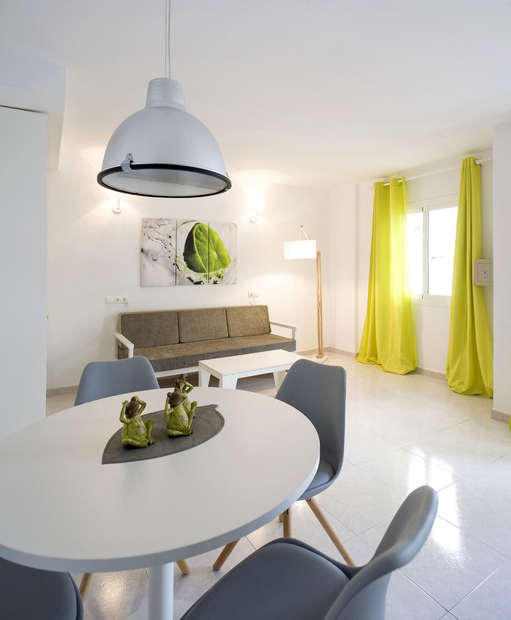 The Palm Star Ibiza - Adults Only Appartement San Antonio  Buitenkant foto